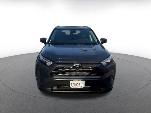 Used 2025 Toyota RAV4 XLE image 4