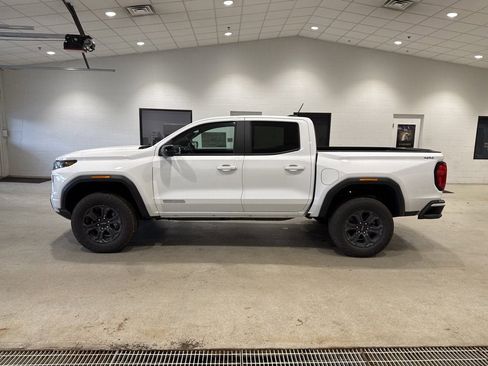 New 2025 GMC Canyon Elevation w/ Convenience Package image 1