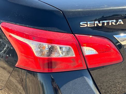 Used 2018 Nissan Sentra S FWD image 16