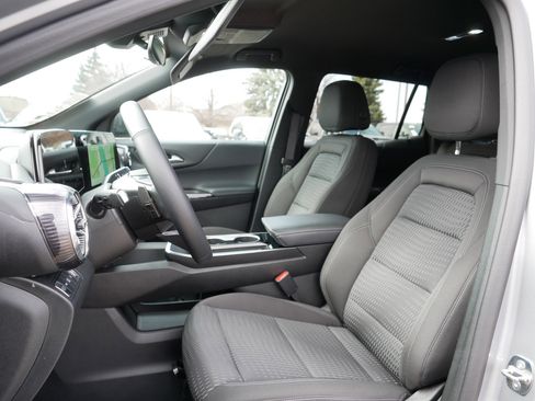 Used 2025 Chevrolet Equinox LT image 33