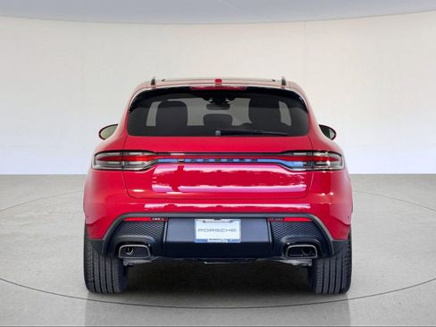 New 2026 Porsche Macan image 7