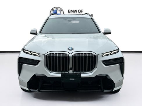 Certified 2023 BMW X7 xDrive40i w/ M Sport Package image 2