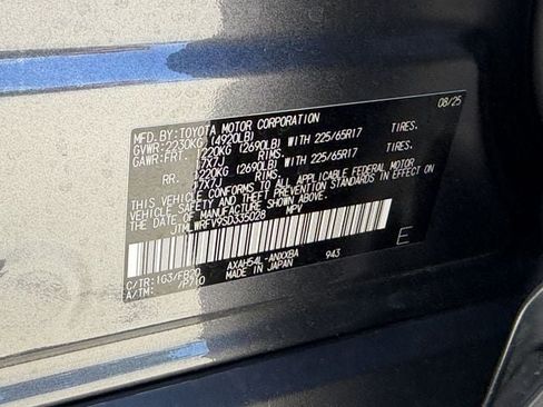 Used 2025 Toyota RAV4 LE AWD/4WD image 26