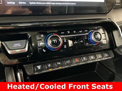 Used 2024 GMC Sierra 2500 AT4X image 11