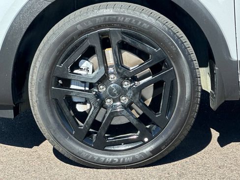 Certified 2025 Kia Telluride SX Prestige X-Line AWD/4WD image 25
