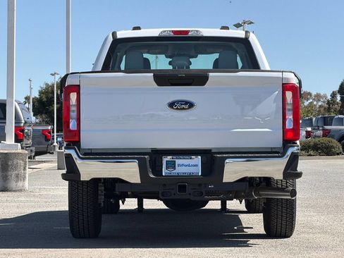New 2026 Ford F250 XL w/ XL Chrome Package RWD image 5