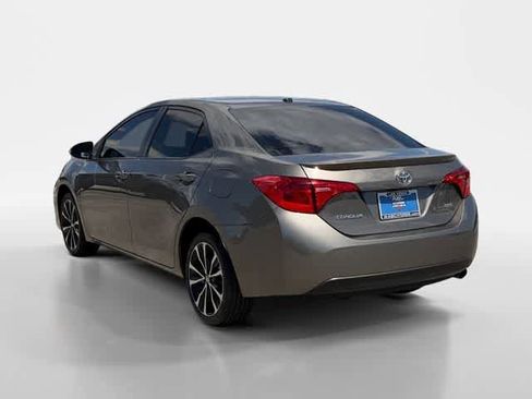Used 2019 Toyota Corolla XSE FWD image 3