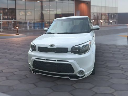 Used 2016 Kia Soul + w/ Soulful Package FWD image 19