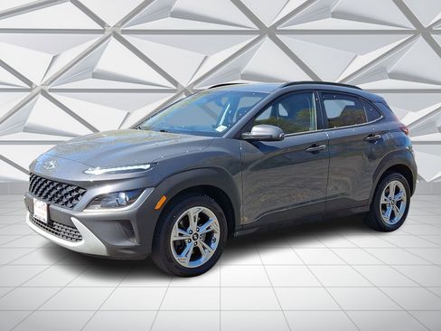 Used 2023 Hyundai Kona SEL AWD/4WD image 5