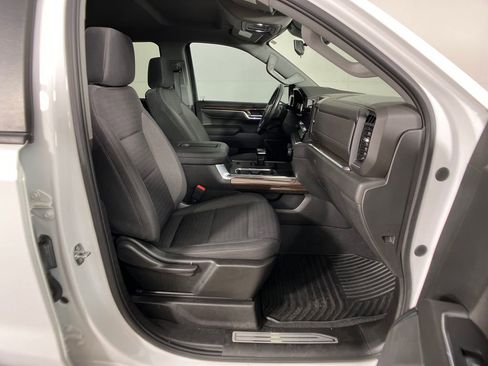Used 2022 Chevrolet Silverado 1500 RST image 6