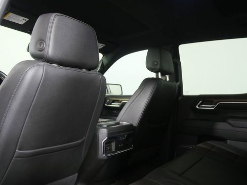 Used 2022 Chevrolet Silverado 1500 High Country w/ Z71 Off-Road Package image 18