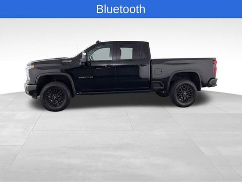Used 2024 Chevrolet Silverado 2500 ZR2 AWD/4WD image 6