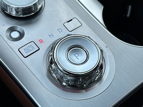 Used 2026 Genesis GV70 2.5T Advanced image 23