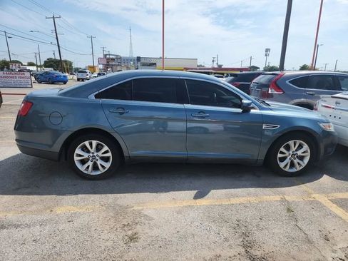 Used 2010 Ford Taurus SEL image 4