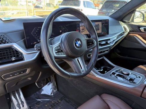 Certified 2024 BMW X7 M60i w/ Climate Comfort Package image 23