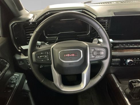 Used 2024 GMC Sierra 1500 Elevation w/ Elevation Premium Package image 12