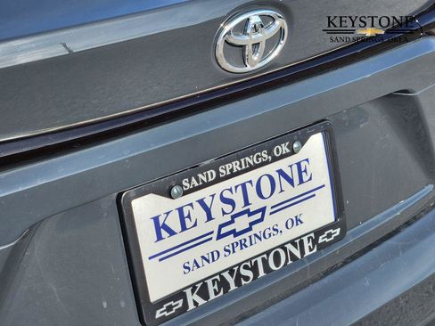 Used 2025 Toyota Corolla LE image 11