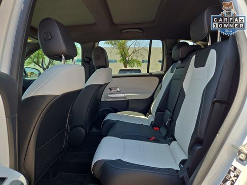 Certified 2022 Mercedes-Benz GLB 250 4MATIC image 13