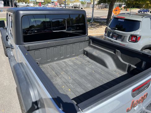 Used 2022 Jeep Gladiator Mojave w/ LED Lighting Group image 8