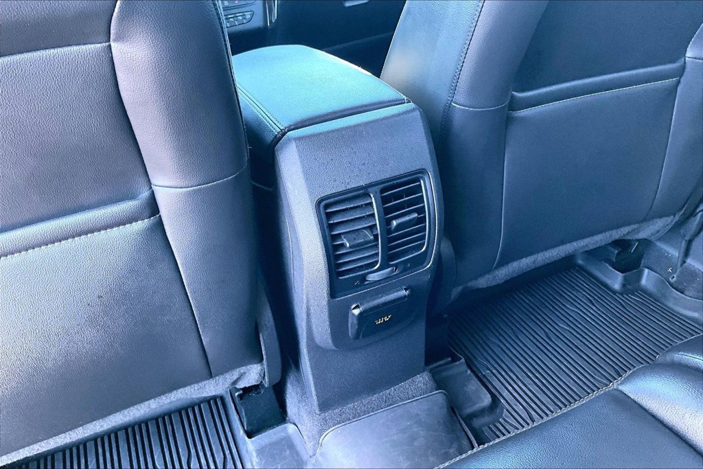 Used 2018 Ford Escape Titanium AWD/4WD image 33