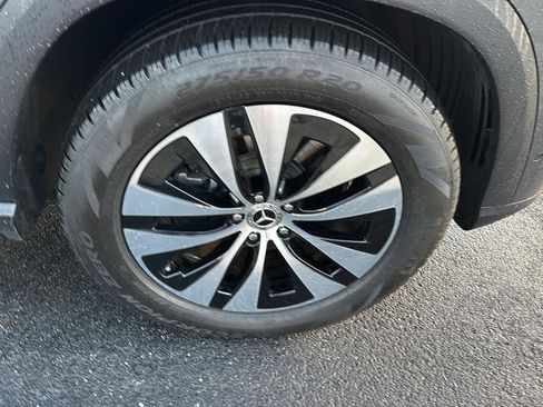 Used 2024 Mercedes-Benz GLE 350 4MATIC image 32