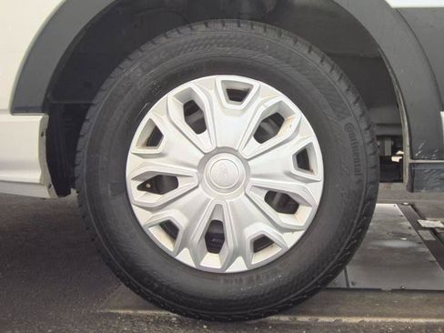 Used 2024 Ford Transit 350 XLT RWD image 11