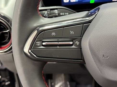 Used 2025 Chevrolet Equinox EV RS FWD image 20