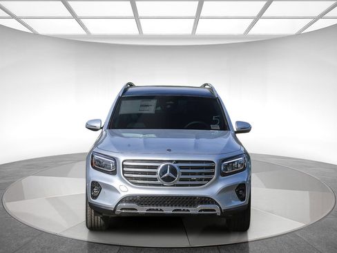 New 2026 Mercedes-Benz GLB 250 4MATIC image 6