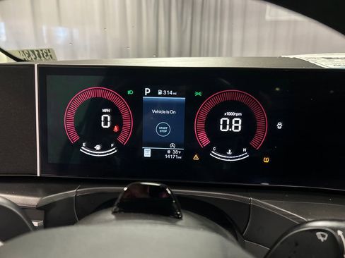 Used 2025 Hyundai Santa Fe SEL image 14