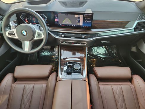 Used 2026 BMW X5 xDrive40i w/ M Sport Package AWD/4WD image 27
