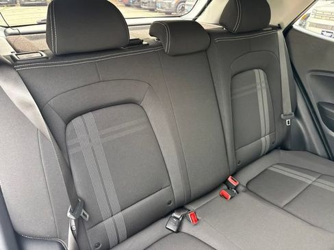 Used 2024 Hyundai Venue SEL FWD image 26