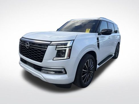 Used 2025 Nissan Armada Platinum Reserve RWD image 3