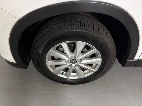 Used 2016 MAZDA CX-5 Touring FWD image 11