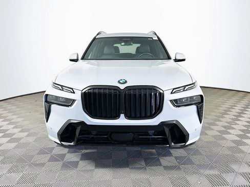 Used 2023 BMW X7 xDrive40i w/ Executive Package AWD/4WD image 3