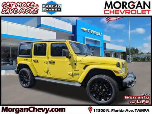 Used 2023 Jeep Wrangler Unlimited Sahara AWD/4WD image 1