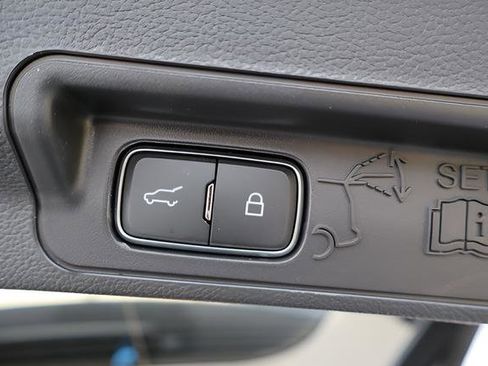 New 2026 Ford Explorer Active w/ Active Comfort Package image 26