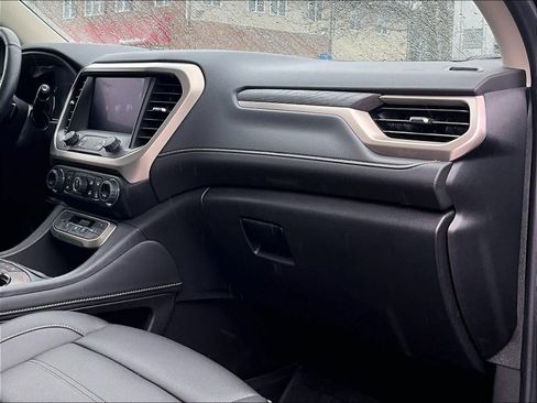 Used 2023 GMC Acadia Denali w/ Denali Ultimate Package image 14