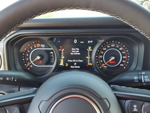 New 2026 Jeep Gladiator Sport AWD/4WD image 12