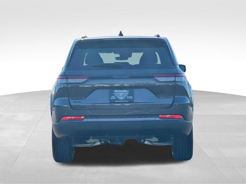 New 2026 Jeep Grand Cherokee Altitude AWD/4WD image 6