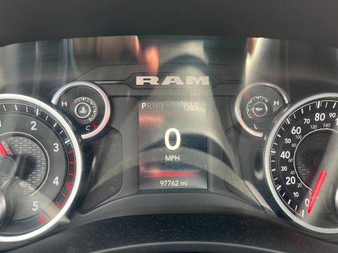 Used 2022 RAM 3500 Big Horn AWD/4WD image 11