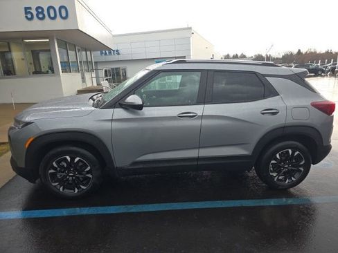 Used 2023 Chevrolet TrailBlazer LT w/ Convenience Package image 4