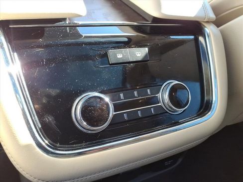 Used 2018 Lincoln Navigator Reserve w/ Technology Package image 18