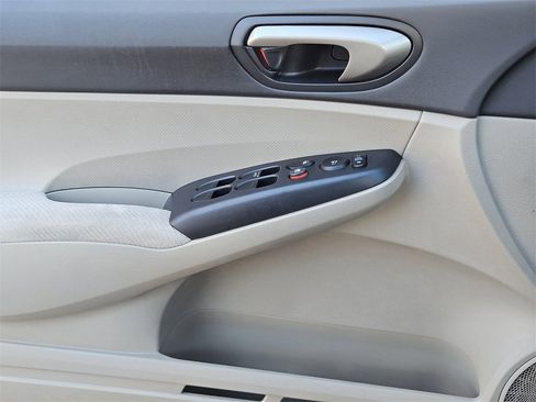 Used 2011 Honda Civic LX image 21