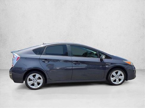 Used 2013 Toyota Prius Five w/ Appearance Pkg FWD image 4