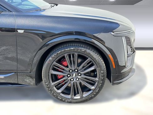 Used 2026 Cadillac Lyriq V w/ LPO, Floor Liner Package AWD/4WD image 11