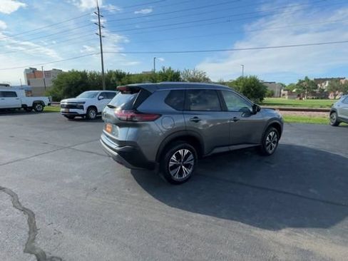 Used 2023 Nissan Rogue SV w/ SV Premium B Package AWD/4WD image 8