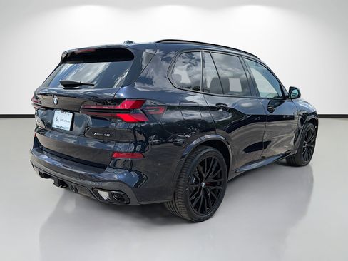 New 2026 BMW X5 xDrive40i w/ M Sport Package AWD/4WD image 3