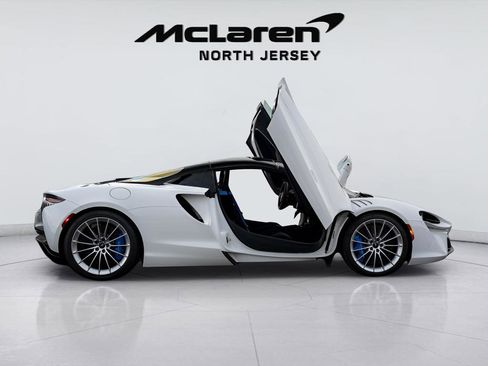 New 2026 McLaren Artura Spider RWD image 9