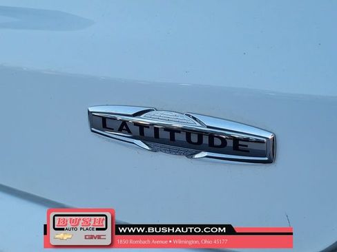 Used 2024 Jeep Compass Latitude AWD/4WD image 8