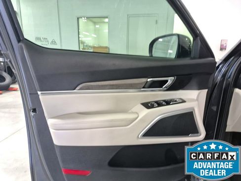 Used 2022 Kia Telluride EX w/ EX Premium Package FWD image 19